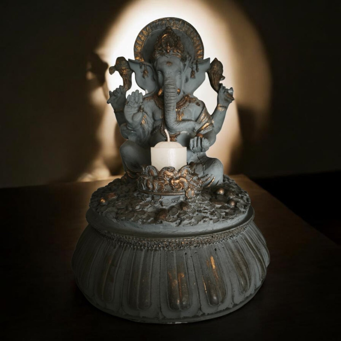 Ganesha em Resina – 30 cm
