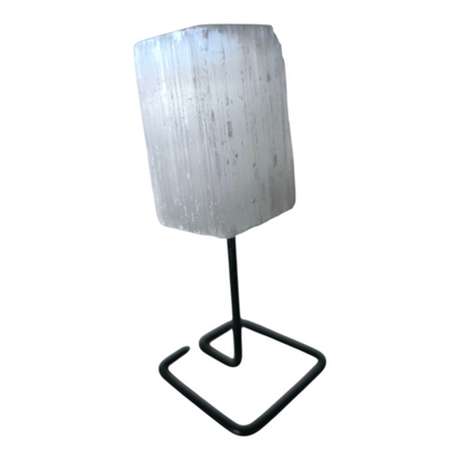 Selenita na Base de Ferro – Cristal da Purificação e Paz