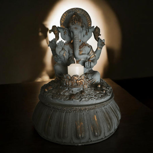 Ganesha em Resina – 30 cm