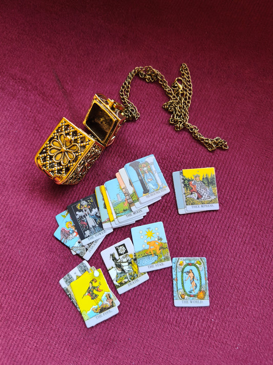 Colar Pingente Mini Tarot ✨🔮